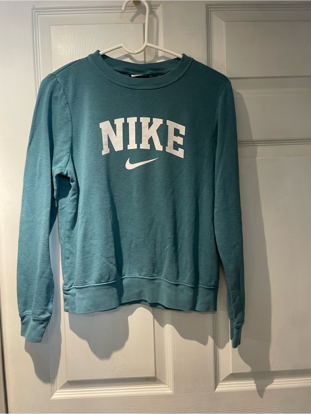 Nike Women’s Teal Crewneck Sweater small